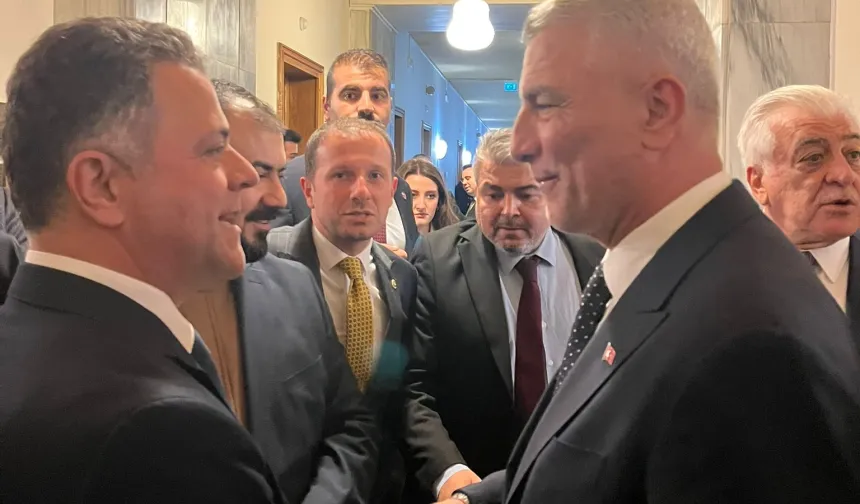 Bakan Bolat'tan Bursa matbaacı ve kırtasiye esnafına selam