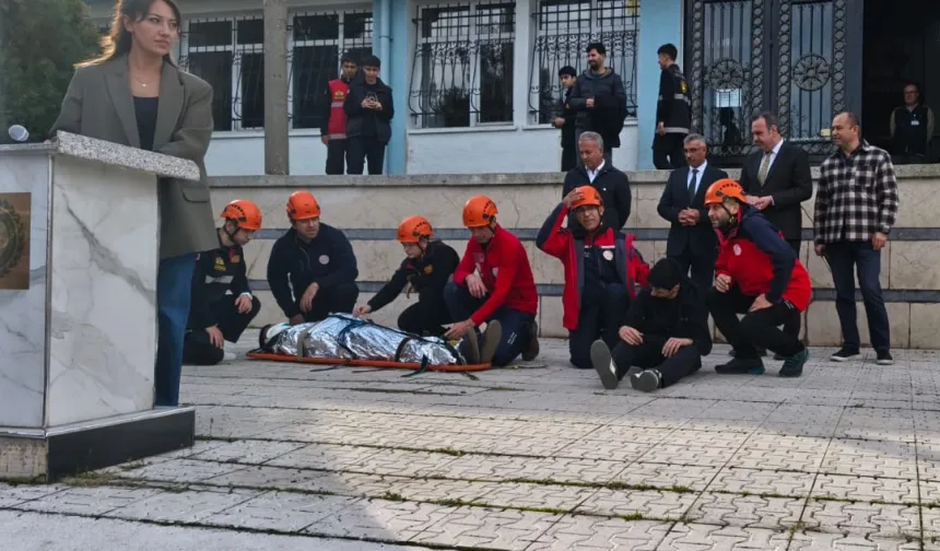 Bursa Tophane MTAL'de başarılı tatbikat