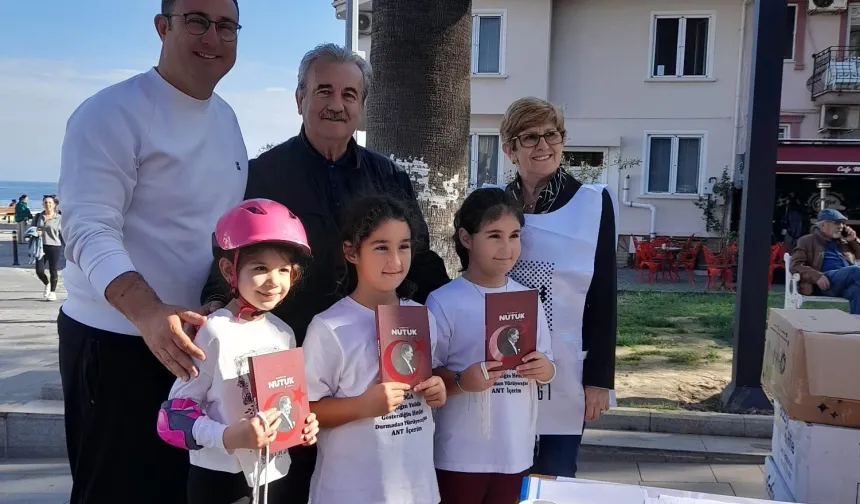 Çocukların Atatürk sevgisine ADD Mudanya'dan Nutuk hediyesi