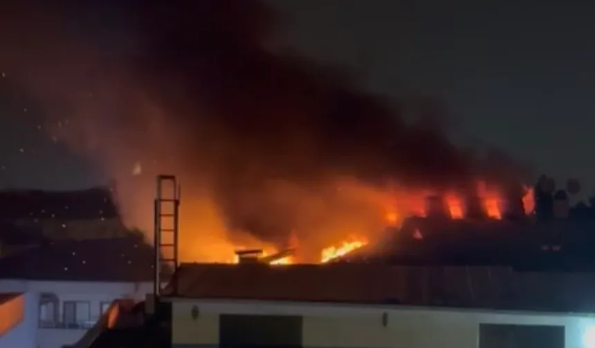 Düzce'de çatı katı yangını panikletti!