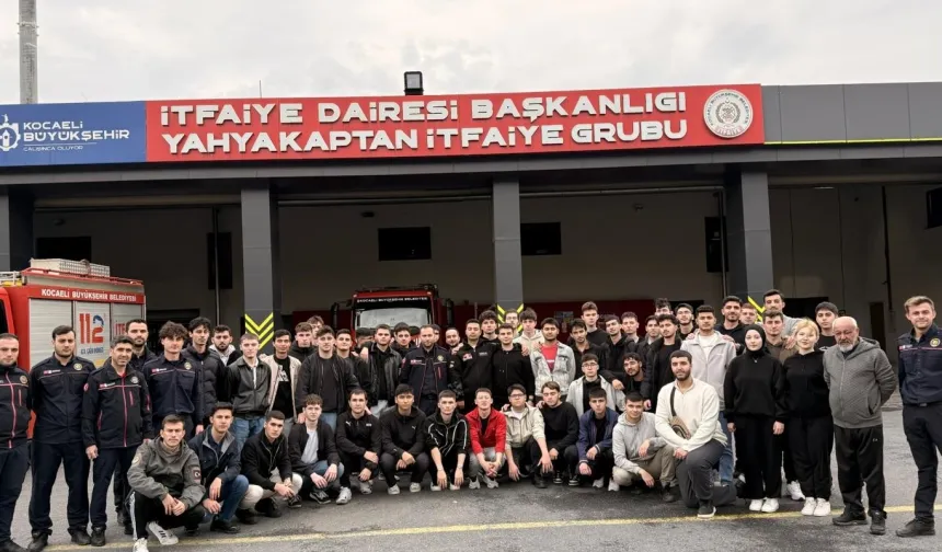 İtfaiyeci adaylarından Kocaeli İtfaiyesi'ne teknik ziyaret
