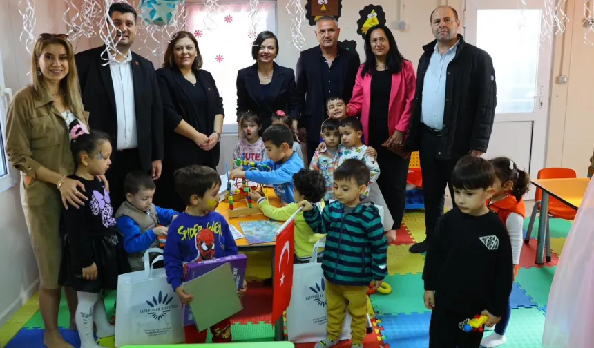 İzmir Karabağlar'da üçüncü oyun akademisi açıldı