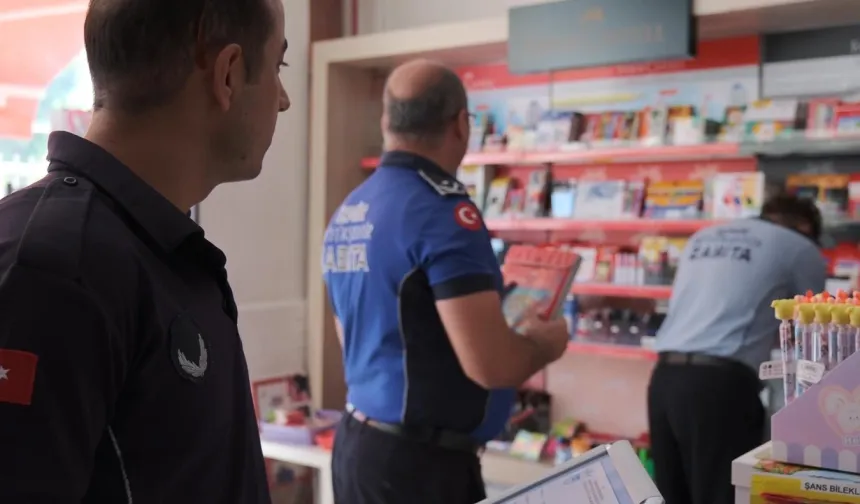 İzmir Zabıtası'ndan kantin ve kırtasiyecilere denetim