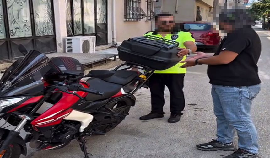 Sosyal Medyada 'Polis Kıyafetiyle' Paylaşım Pahalıya Patladı