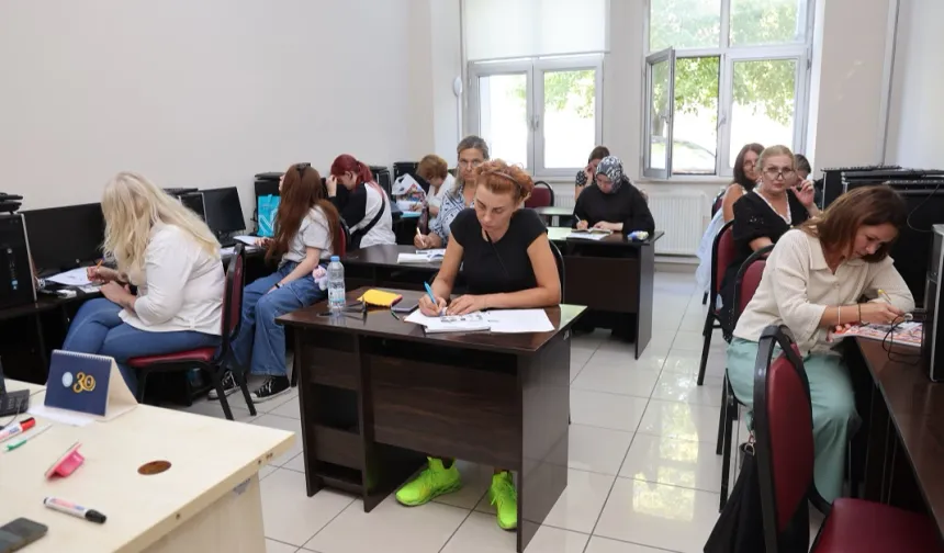 Yabancı dil KO-MEK'le öğreniliyor