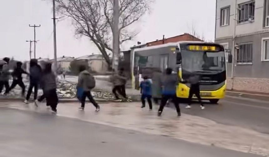 İnulaş'tan önemli uyarı! Otobüslere kar topu atma çağrısı