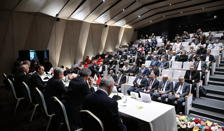 Bakan Kacır'ın Sakarya programına Tever'den teşekkür