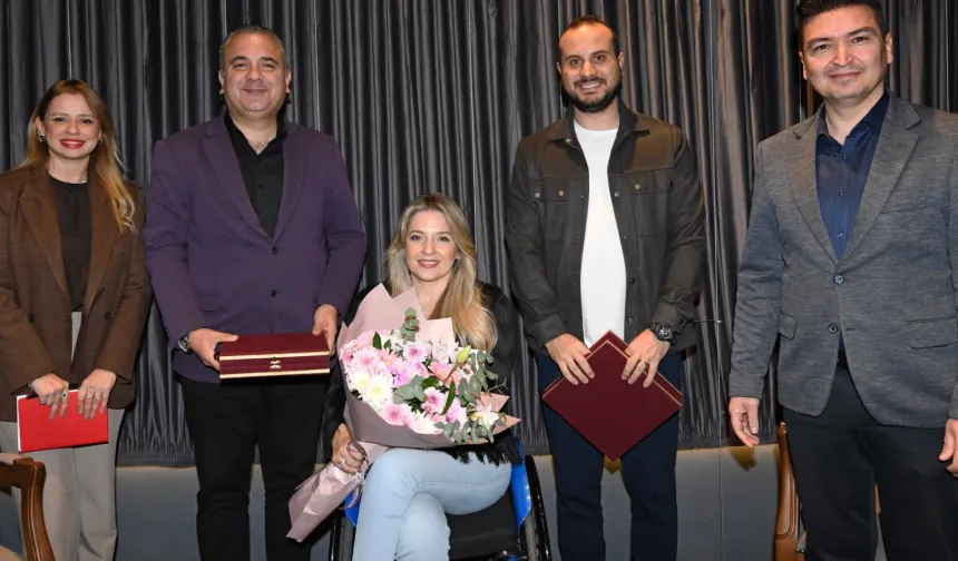 Bursa Osmangazi'de 'Asla Pes Etmeyenler' söyleşisi ilham verdi