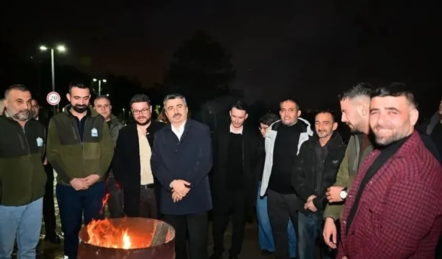 Bursa Yıldırım'da Başkan Yılmaz, Veterinerlik personeliyle buluştu