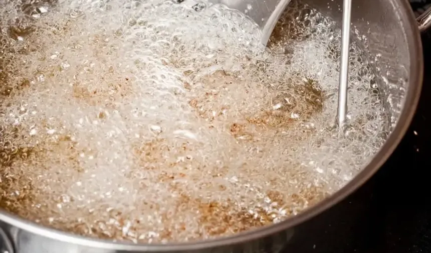 Düzce'de 4 yaşındaki çocuk kızgın yağda yaralandı!