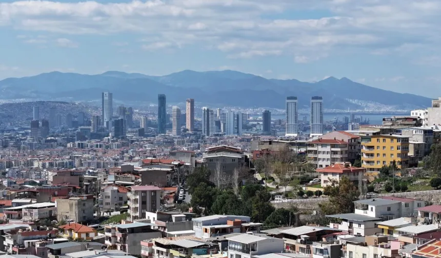 İzmir, güvenli ve planlı kent modeli ile örnek olacak