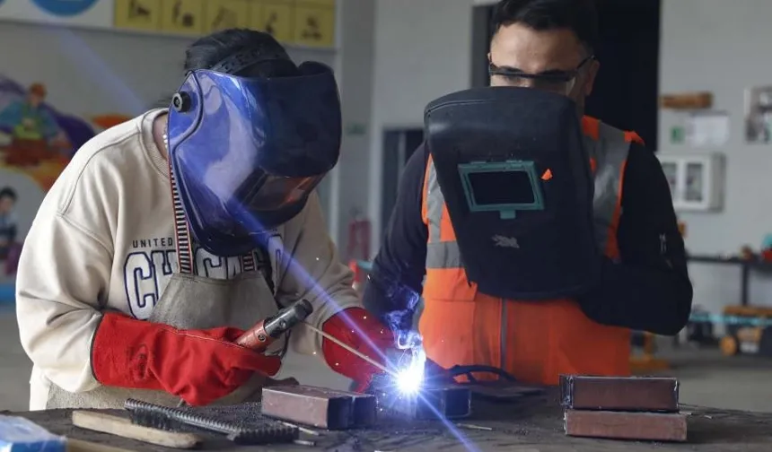 Mersin'de çelik kaynak eğitimleri sürüyor