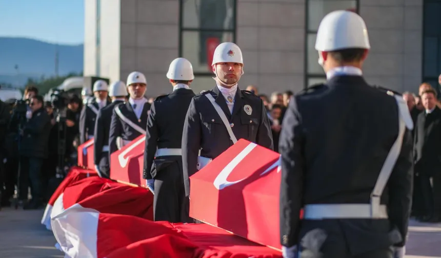 Yalova'da şehit kahramanlar son yolculuklarına uğurlandı