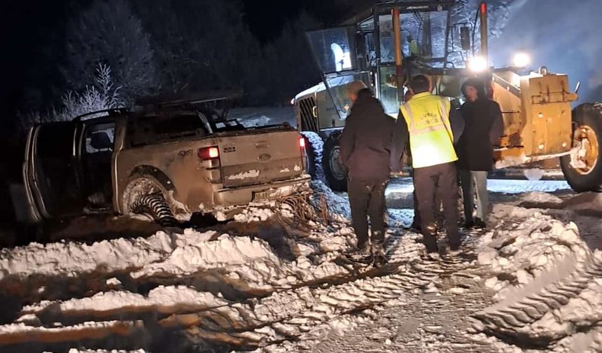 İnegöl'de Mahsur kalan vatandaşlar kurtarıldı