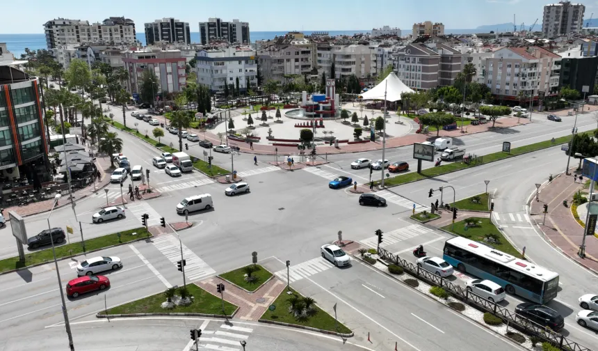 Antalya trafiği akıllı merkezden yönetiliyor