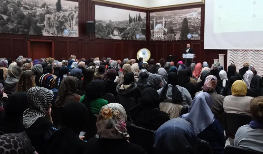 Bursa Yıldırım'da kadınlara e-ticaret desteği