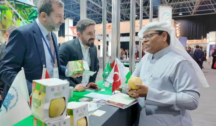 Bursa'nın Gürsu armudu Cidde Turizm Fuarı'nda tanıtıldı