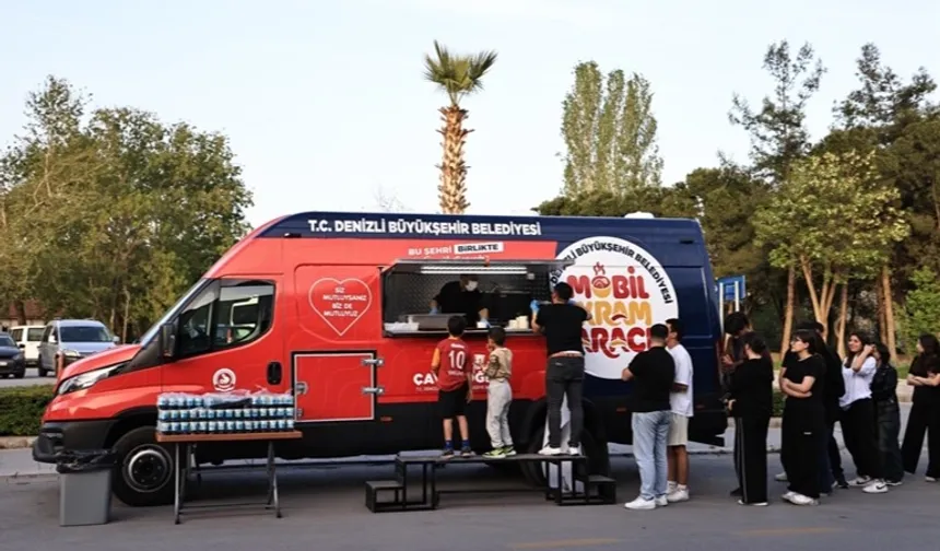 Büyükşehir'in mobil ikram araçları 1 yaşında