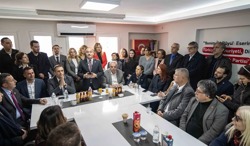 CHP Genel Başkan Yardımcısı Karabat'tan Bornova'ya tam not