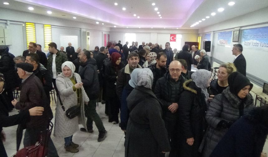 İnegöl terziler odasında Selim Malçok güven tazeledi