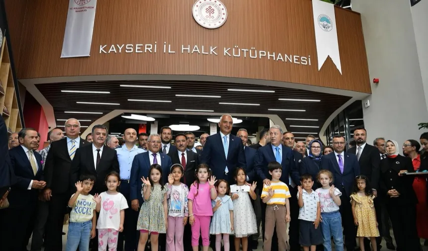 Kayseri Büyükşehir kütüptanelerine ziyaretçi akını
