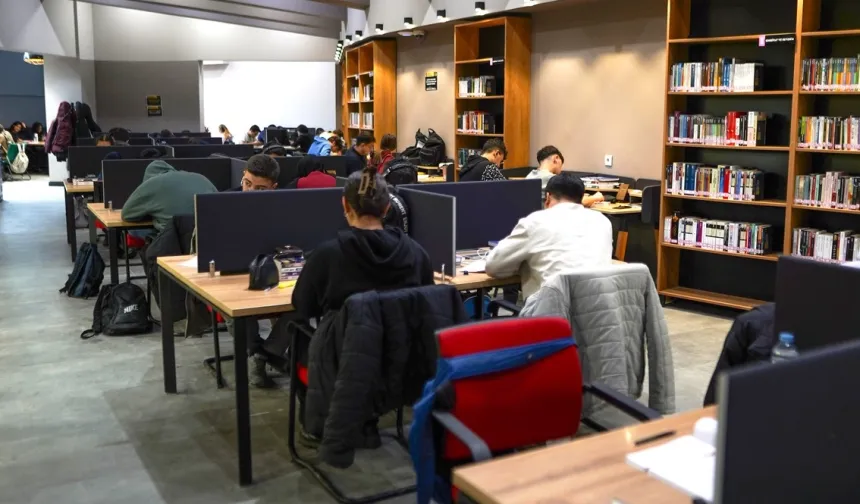 Kayseri Melikgazi'nin Akıl Küpü Kütüphaneleri dolup taşıyor