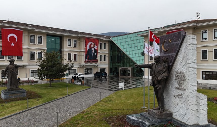 Bursa Osmangazi’de Her Yer Kırmızı Beyaz