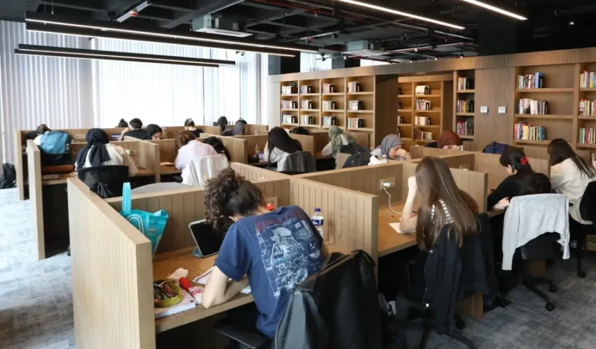 İnegöl'de Nöbetçi Kitaphaneler 816 bin kişiye hizmet verdi