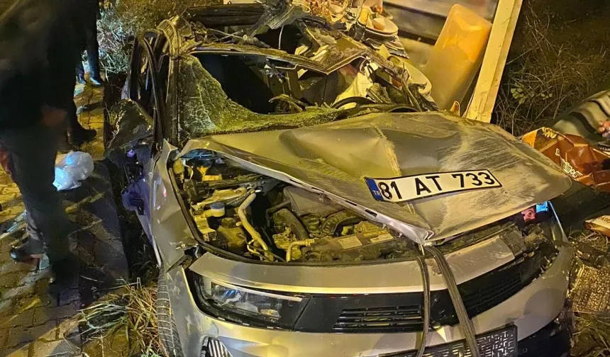 Düzce Akçakoca'da trafik kazası: 2 yaralı