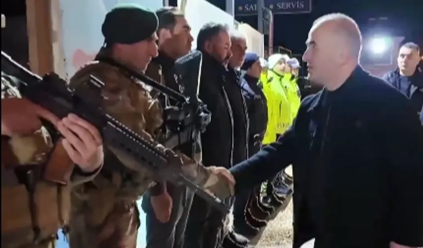 Elazığ'da Vali Hatipoğlu'ndan ilk sahurda anlamlı ziyaret