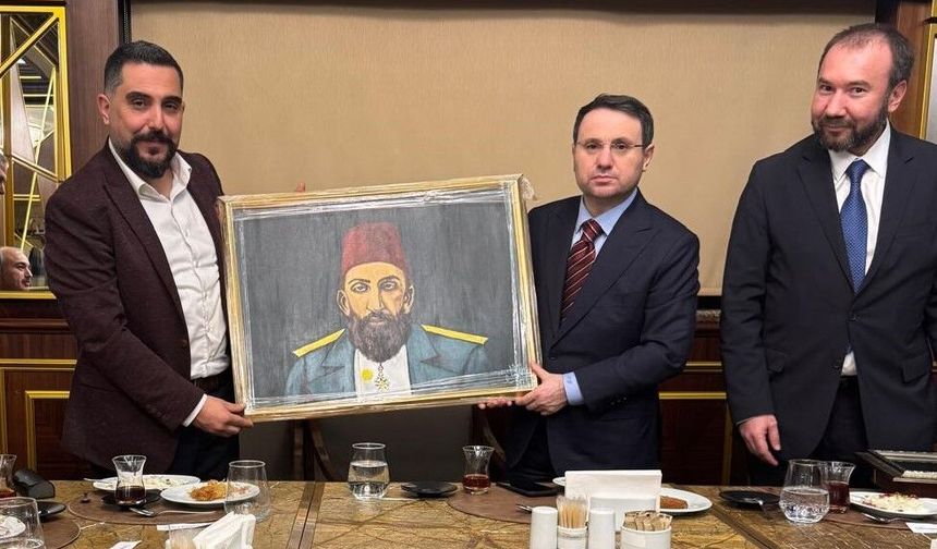 Adalet bakanı Akın Gürlek Abdülhamid han derneğinin onur konuğu oldu