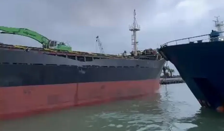 Bartın Limanı'nda iki gemi çarpıştı: Can kaybı yok!