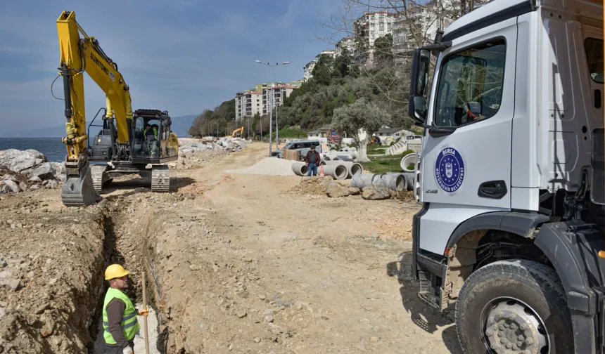 Bursa Gemlik'in altyapısına Büyükşehir gücü