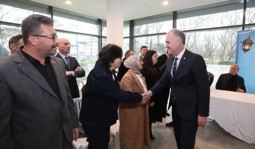 İnegöl'de protokol ve halk bayramlaştı