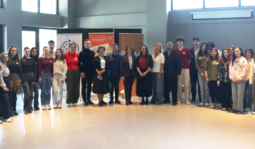 Bursa Nilüfer'de gençler 'ifade özgürlüğünü' konuştu