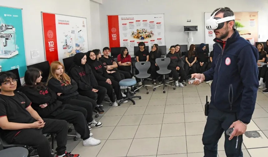 Bursa Osmangazi'de VR destekli afet tatbikatı
