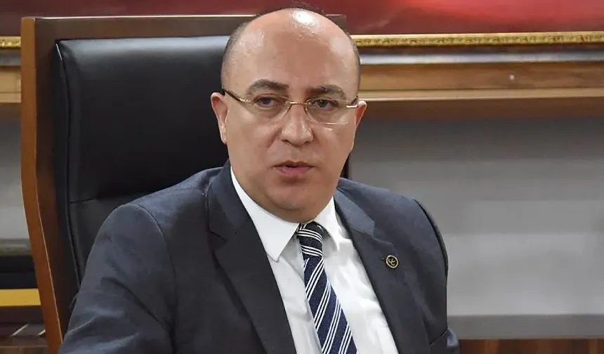 Ajan suçlaması yaptı: Saatler sonra istifa etti!