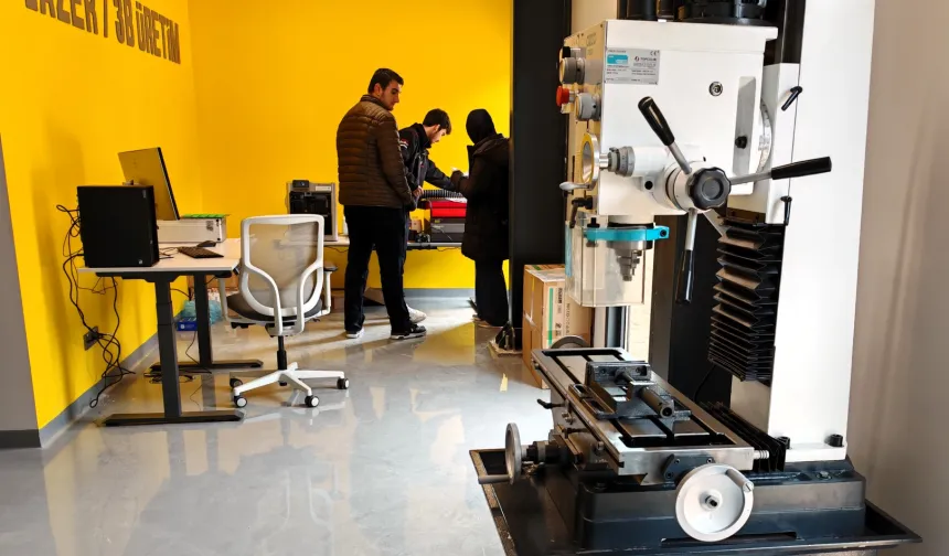 Milli Teknoloji Atölyesi'nde bilim ve teknoloji rüzgarı