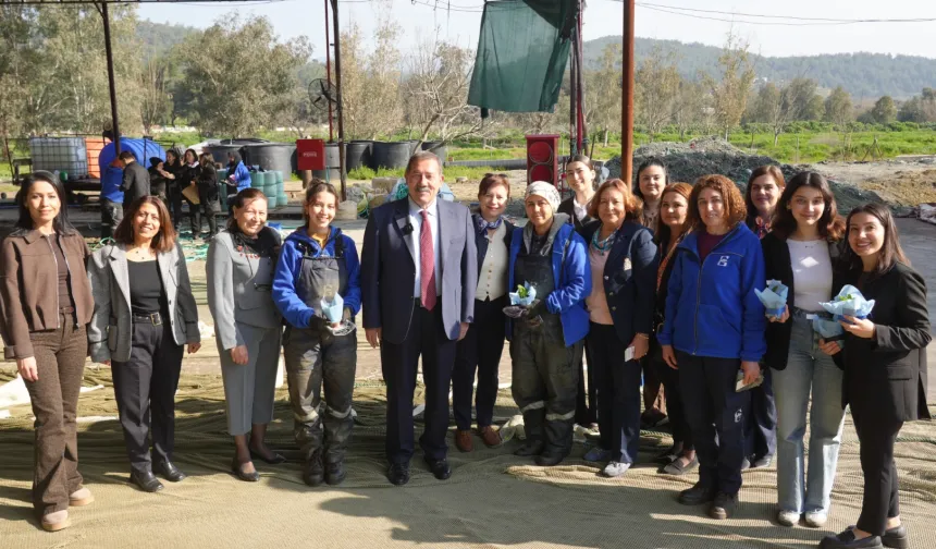 Muğla Milas'ta Başkan Fevzi Topuz'dan 8 Mart ziyareti