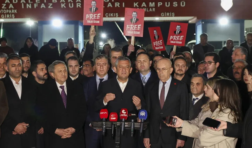 Özgür Özel'den Sincan Cezaevi'nde Tanju Özcan'a ziyaret