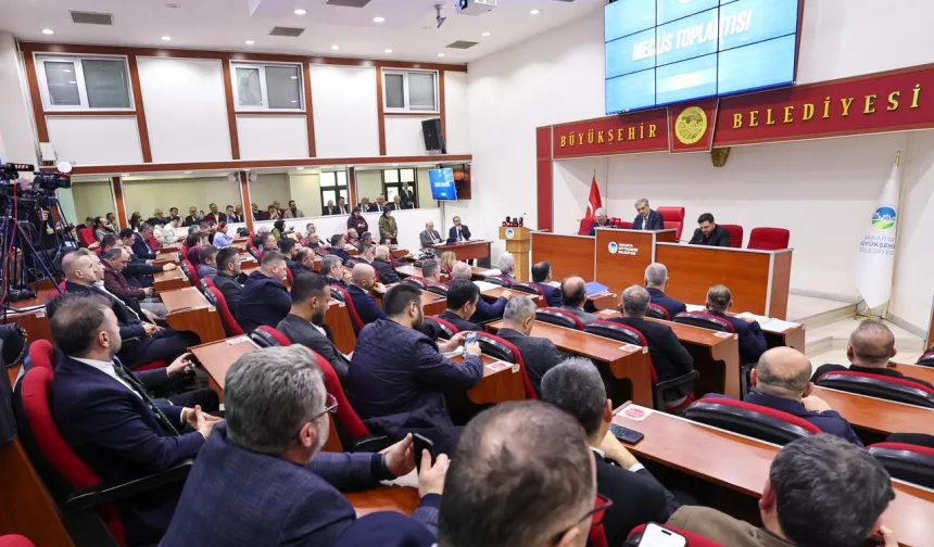 Sakarya'da Başkan Alemdar, hizmetleri sıraladı, uyum vurgusunu yineledi