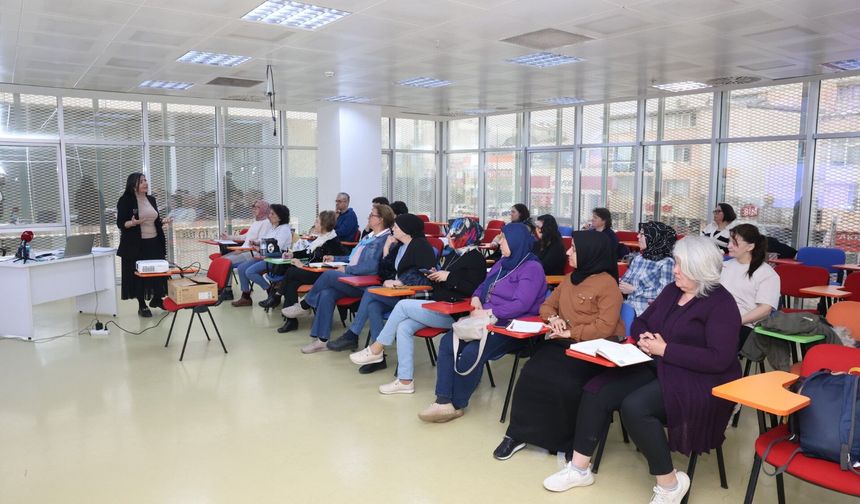 Bursa Osmangazi Belediyesi Girişimci Adaylarını Yarınlara Hazırlıyor