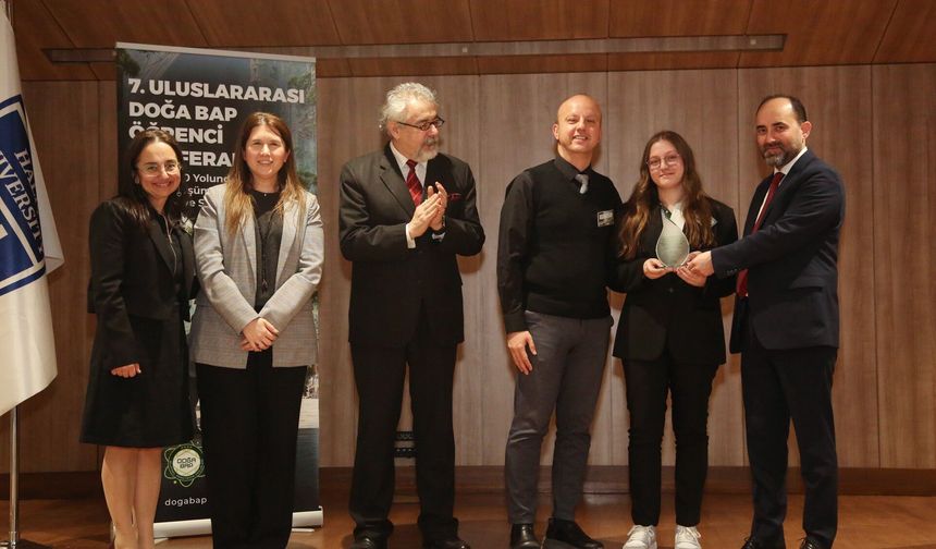 Doğa Koleji Öğrencileri Doğa BAP’ta Geleceğin Çözümlerini Sahneye Taşıdı