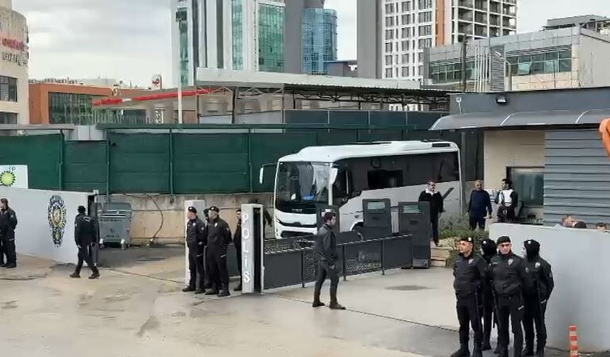 Mustafa Bozbey ile birlikte gözaltına alınan 11 kişi serbest bırakıldı