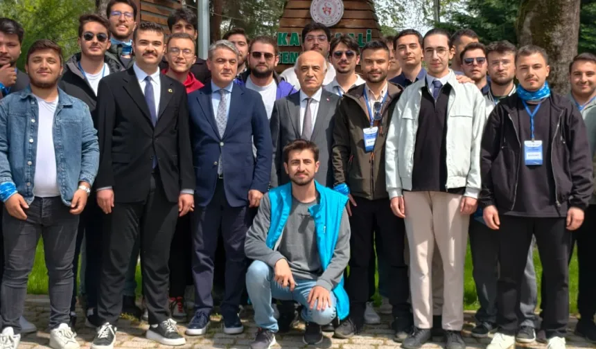 Bursa Gemlik'te Kaymakam Canbaba 'Mavi Vatan Kampı'nda Buluştu