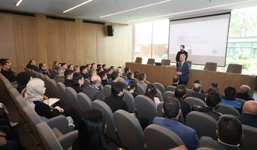 İnegöl'de personeline 'Sağlıklı Dijital Yaşam Ve Ekran Kullanımı Yönetimi' eğitimi