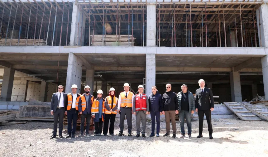 Bursa Osmangazi'de yeni kreş ve sağlık merkezi yükseliyor