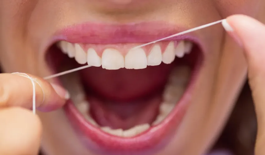 Diş ipi doğru kullanılmadığında fayda değil zarar!