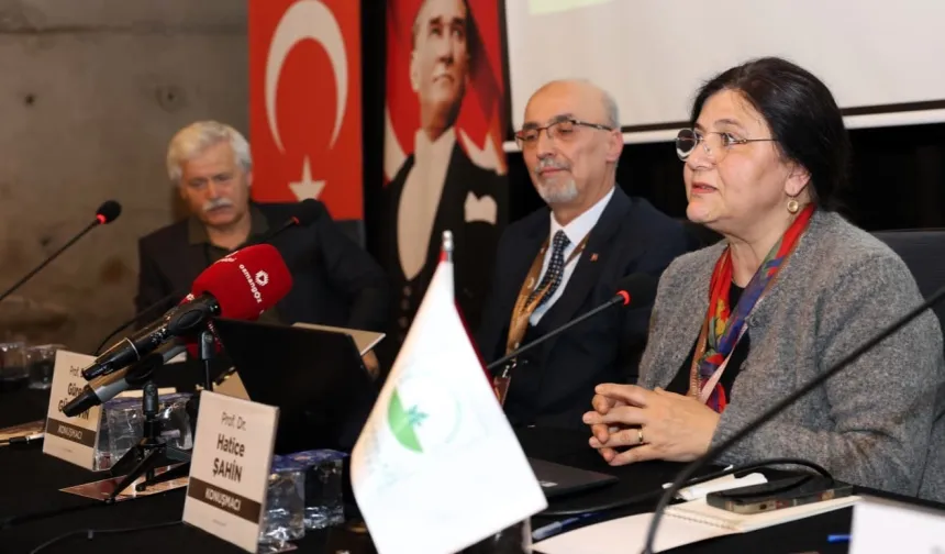 Osmangazi'de 'Bursa'nın Yedi Yüzü' sempozyumu başladı