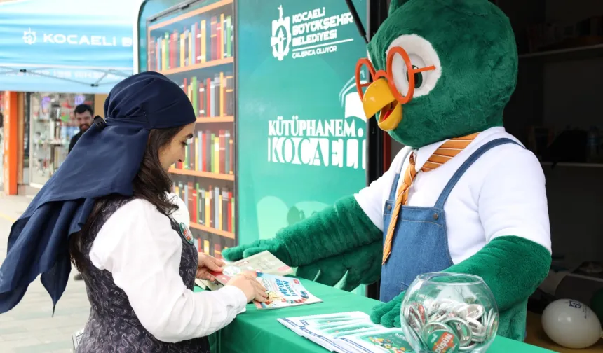 Roman kahramanları İzmit sokaklarında